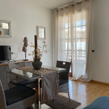 سكن الكسندرا ستاي سيرمِيوني