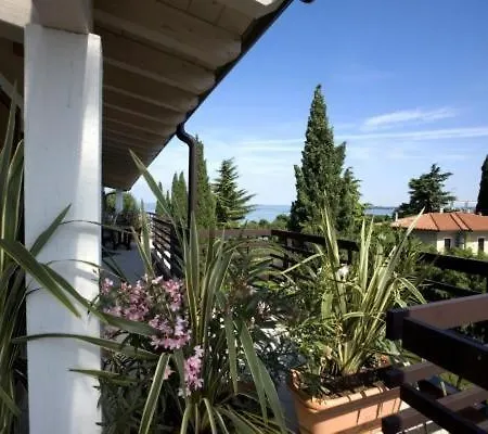 Alexandra 公寓式酒店 西尔米奥奈