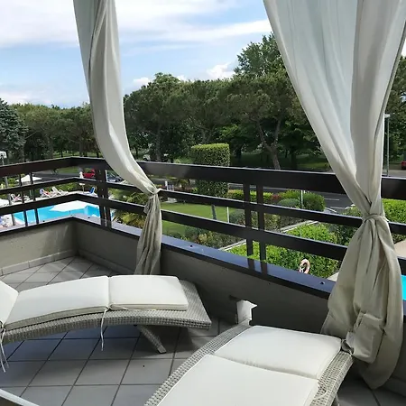 Alexandra 公寓式酒店 西尔米奥奈